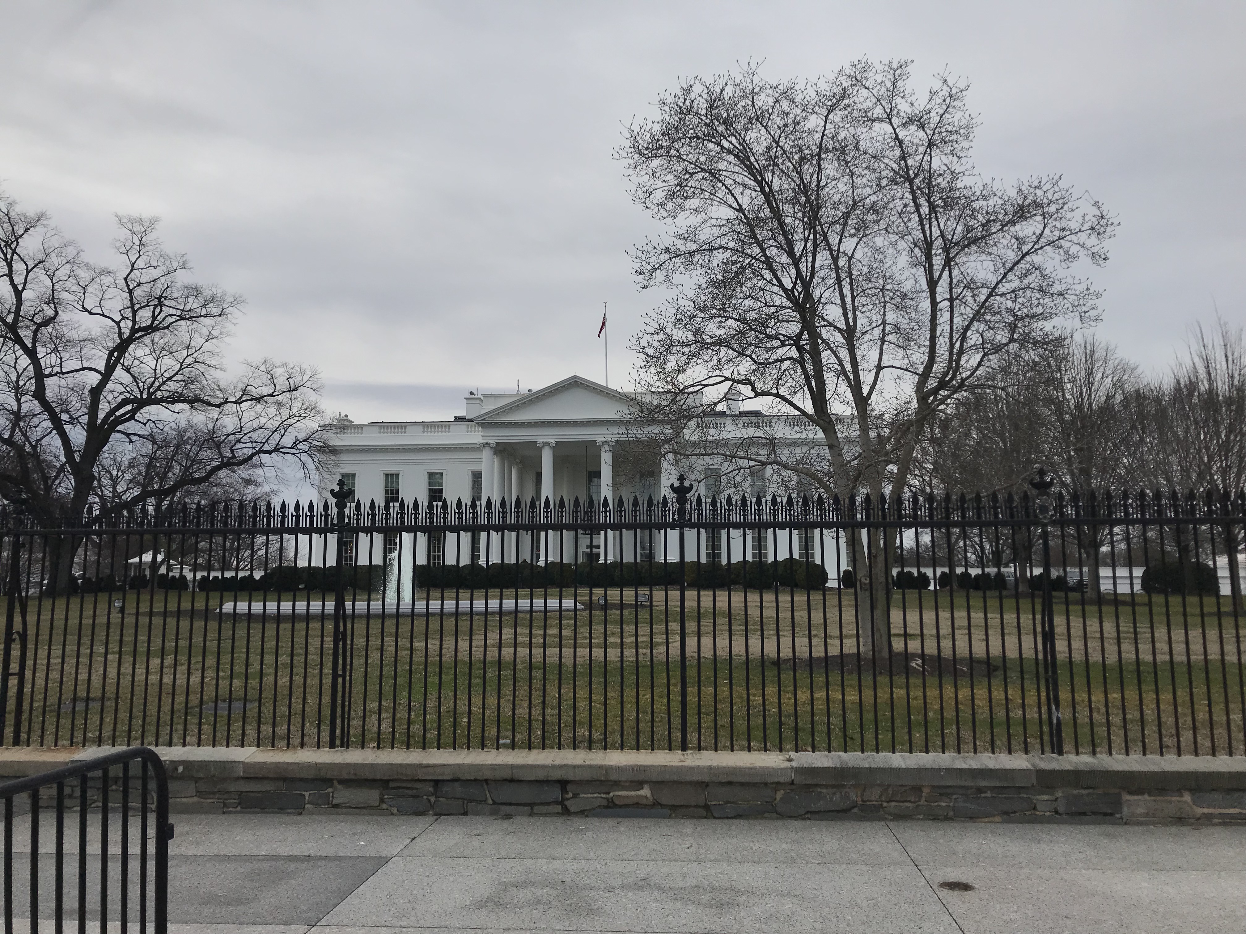 galleries/springbreak2019/whitehouse.jpg